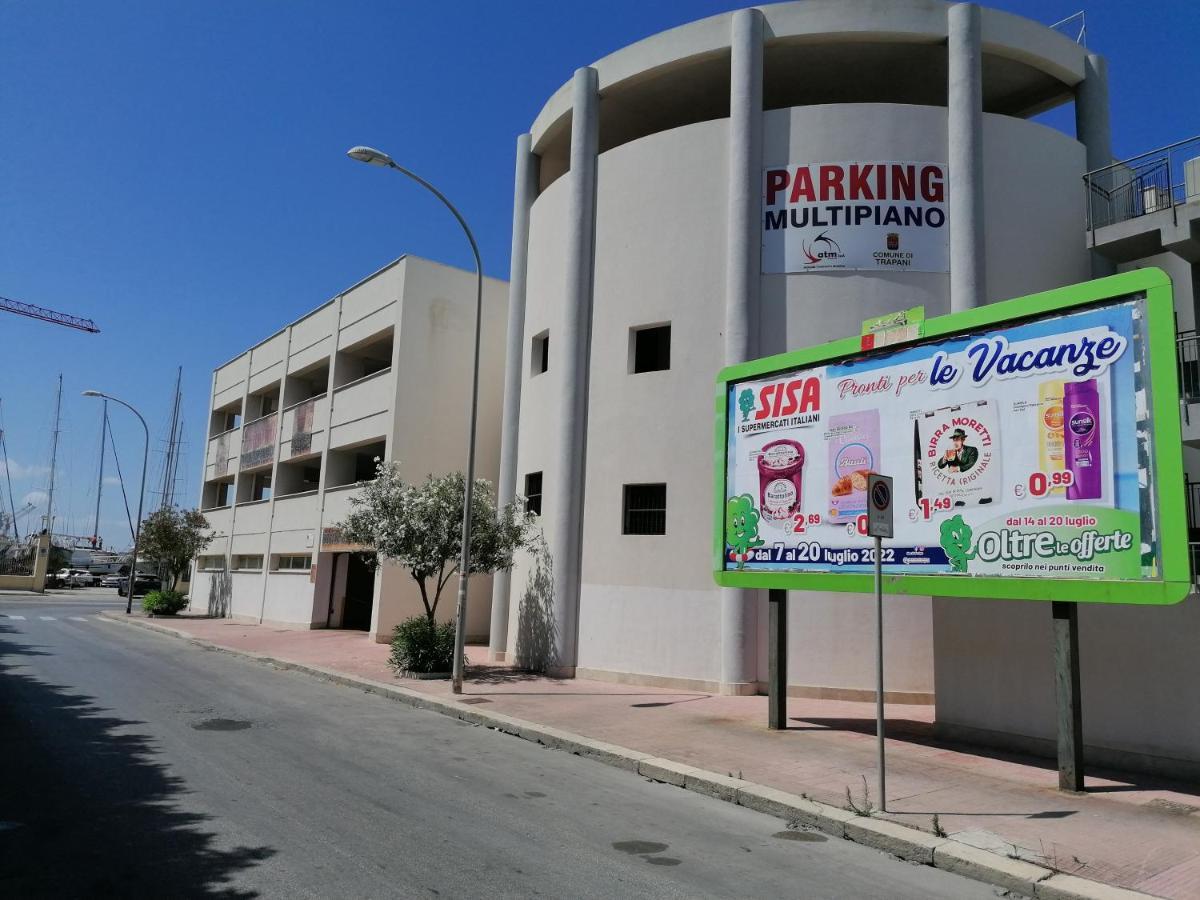 Le Rose Di Maria Apartment Trapani Bagian luar foto